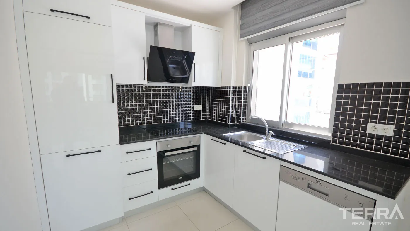 ALANYA KESTEL'DE SATILIK SAHİLE YAKIN 1+1 DAİRE