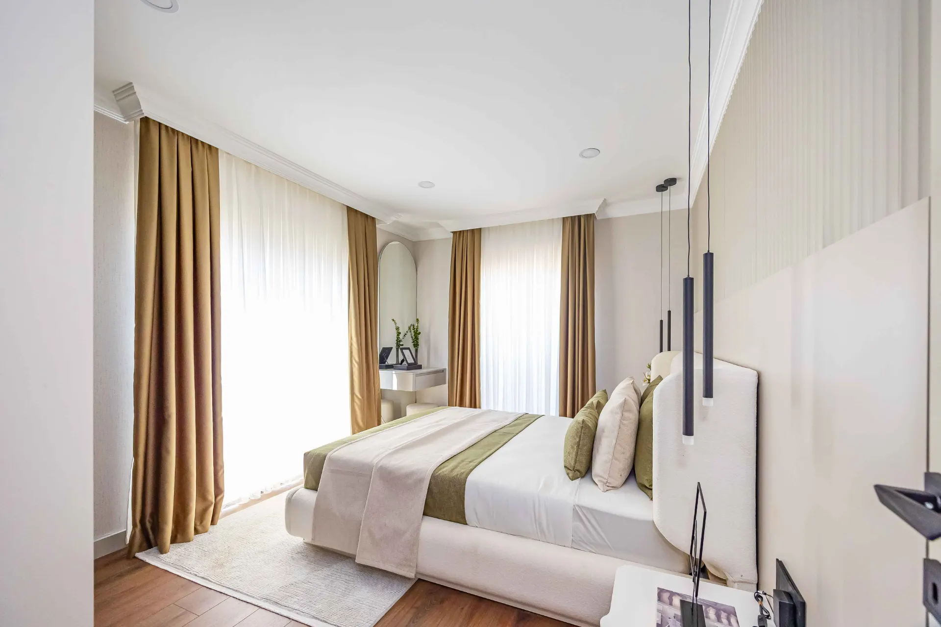 OLIMP CITY’DE ÖZEL HAVUZLU, PANORAMİK DENİZ VE DAĞ MANZARALI LÜKS 4+1 VİLLA