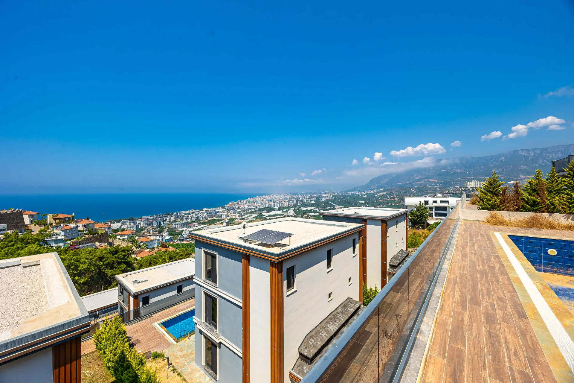 OLIMP CITY’DE ÖZEL HAVUZLU, PANORAMİK DENİZ VE DAĞ MANZARALI LÜKS 4+1 VİLLA