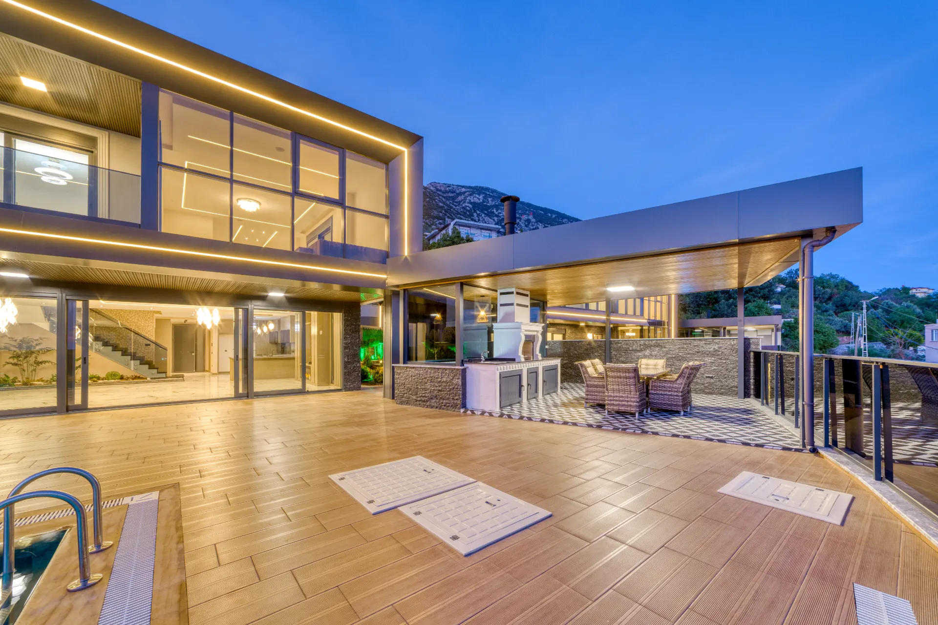 Antalya Alanya'da Satılık Müstakil Villa