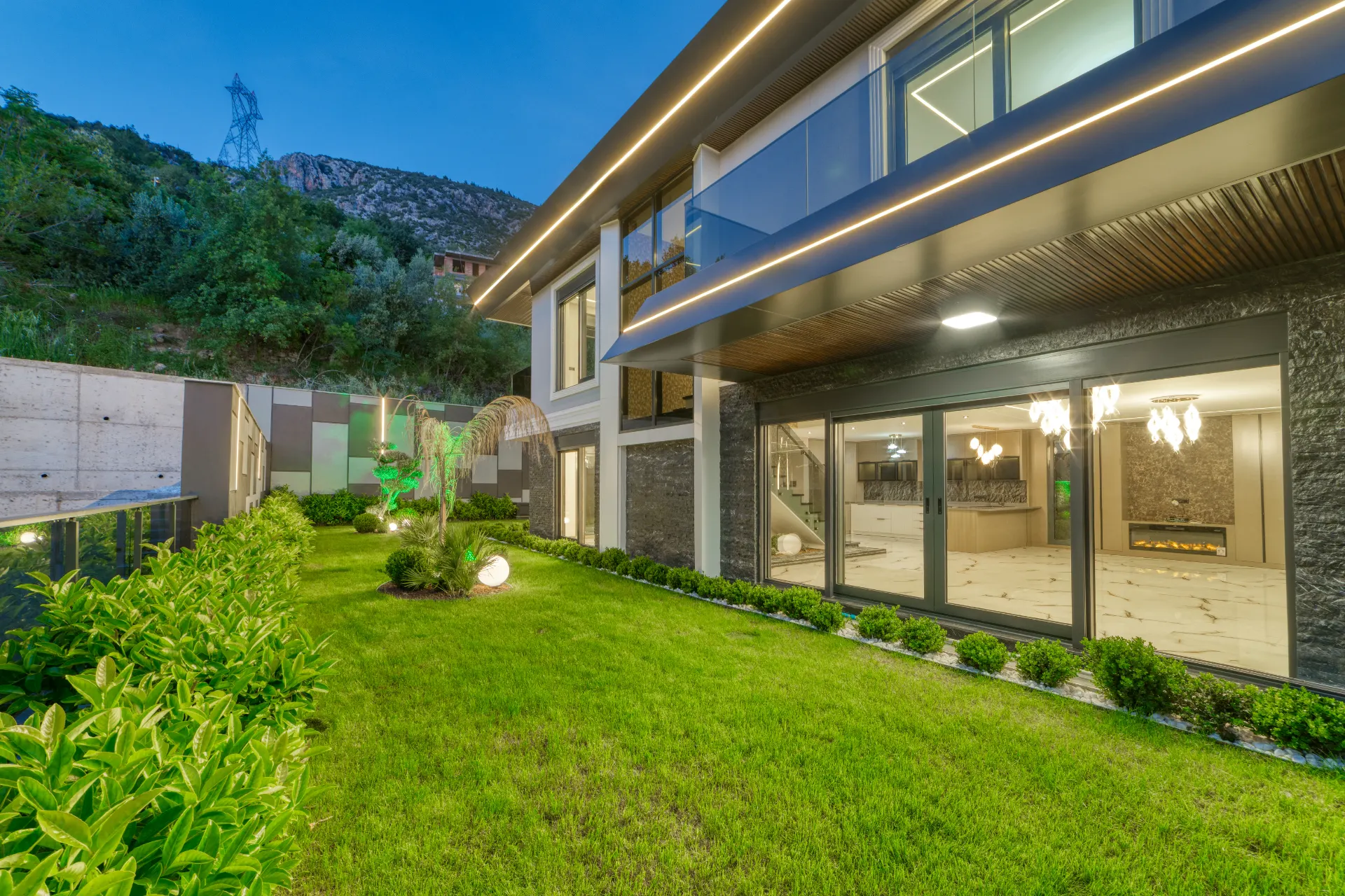 Antalya Alanya'da Satılık Müstakil Villa