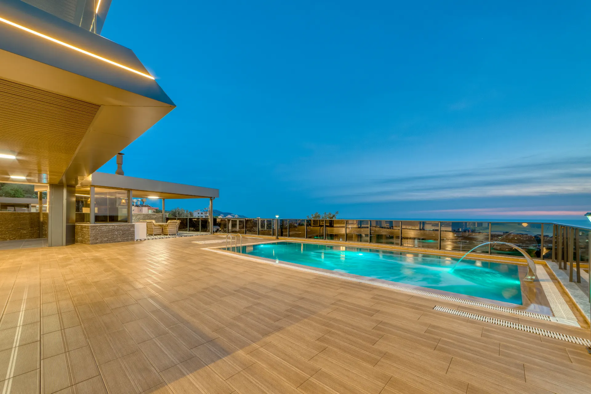 Antalya Alanya'da Satılık Müstakil Villa