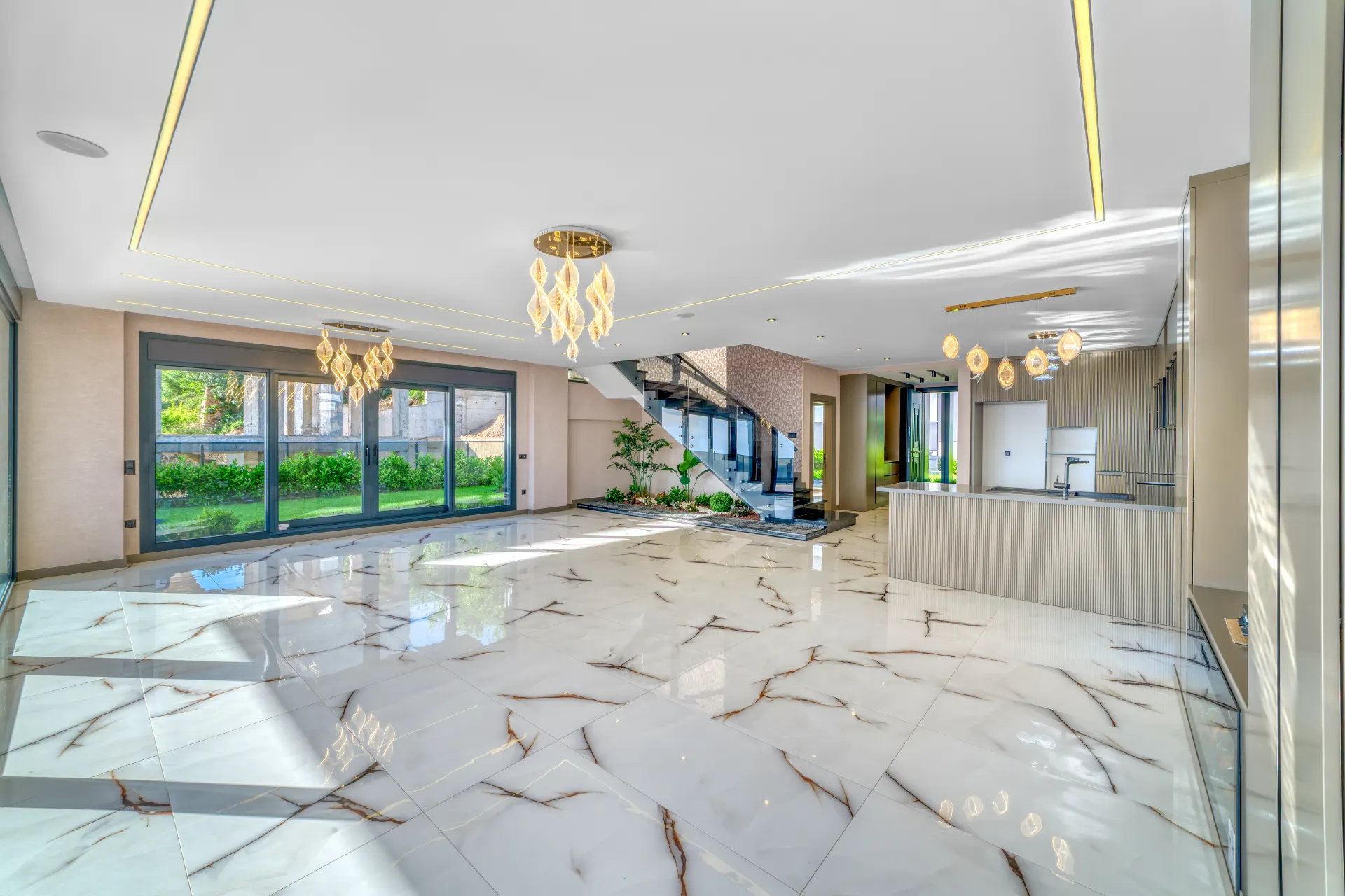 Antalya Alanya'da Satılık Müstakil Villa