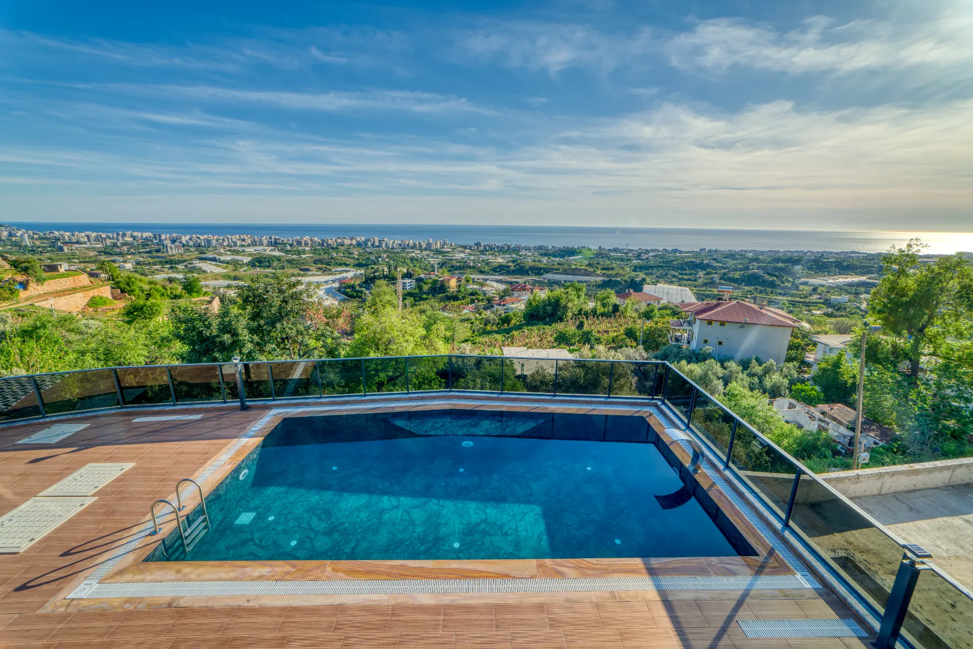 Antalya Alanya'da Satılık Müstakil Villa