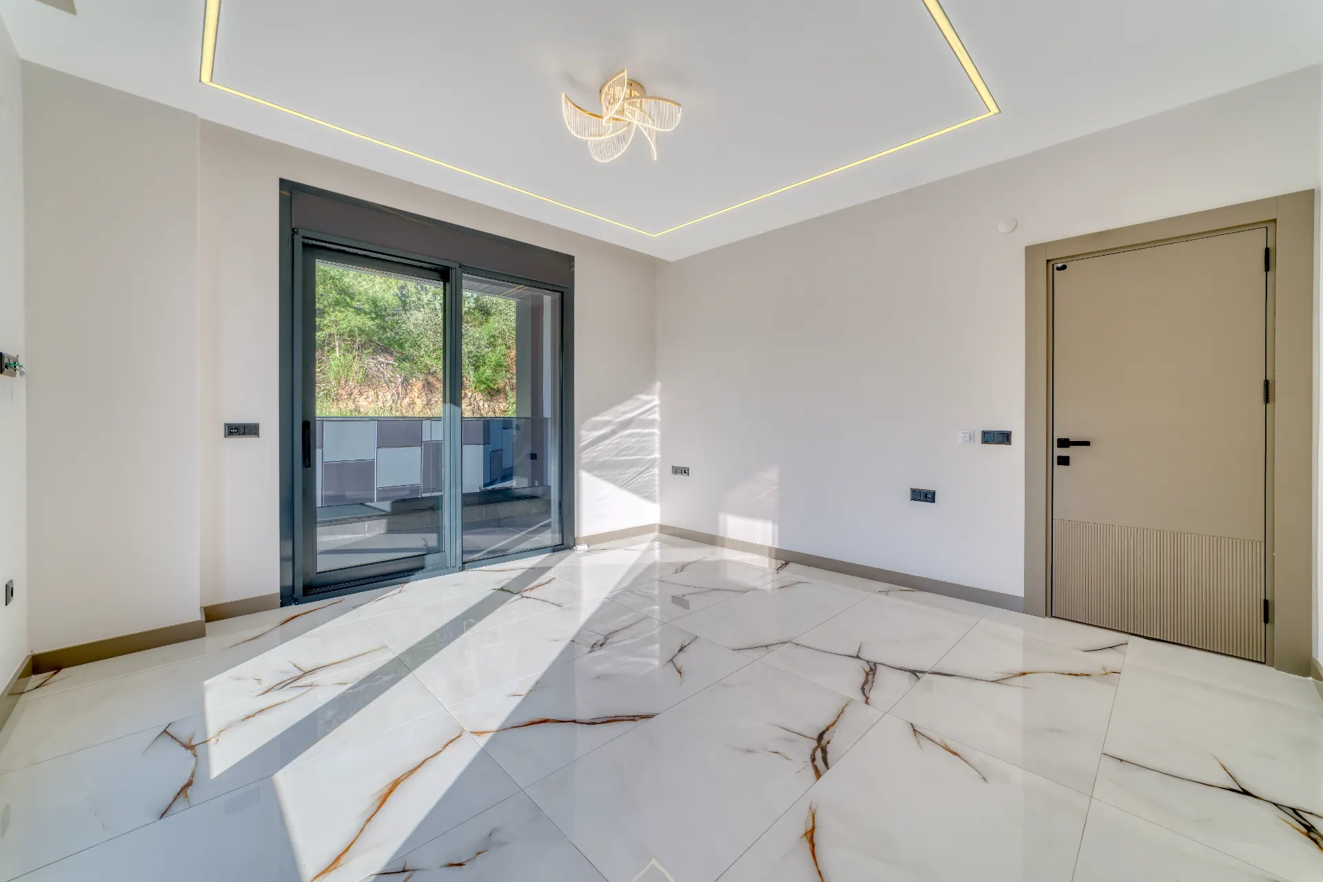 Antalya Alanya'da Satılık Müstakil Villa