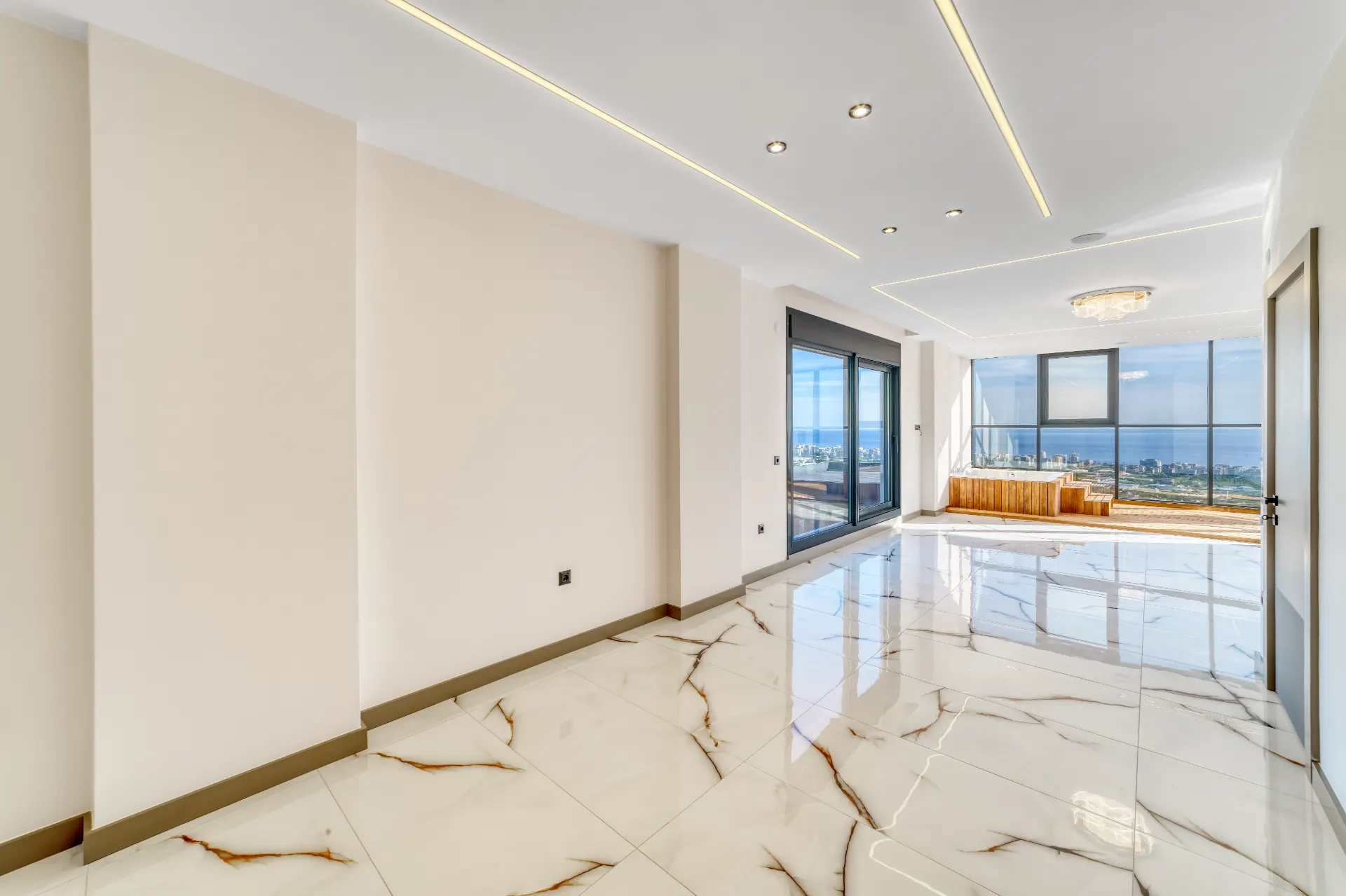 Antalya Alanya'da Satılık Müstakil Villa