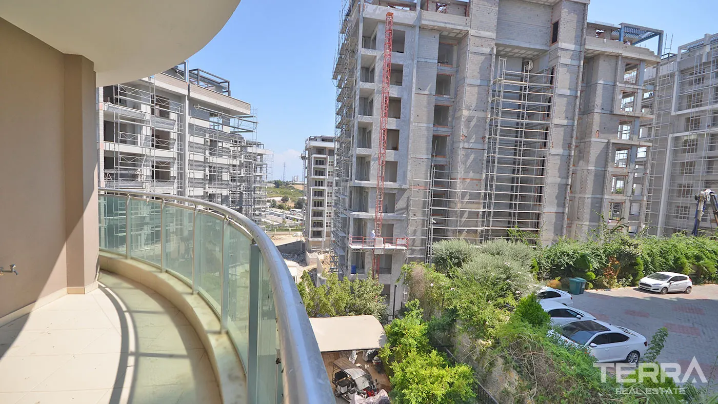 AVSALLAR CROWN CİTY'DE ÇOK UYGUN FİYATA KOMPLE EŞYALI 2+1 DAİRE