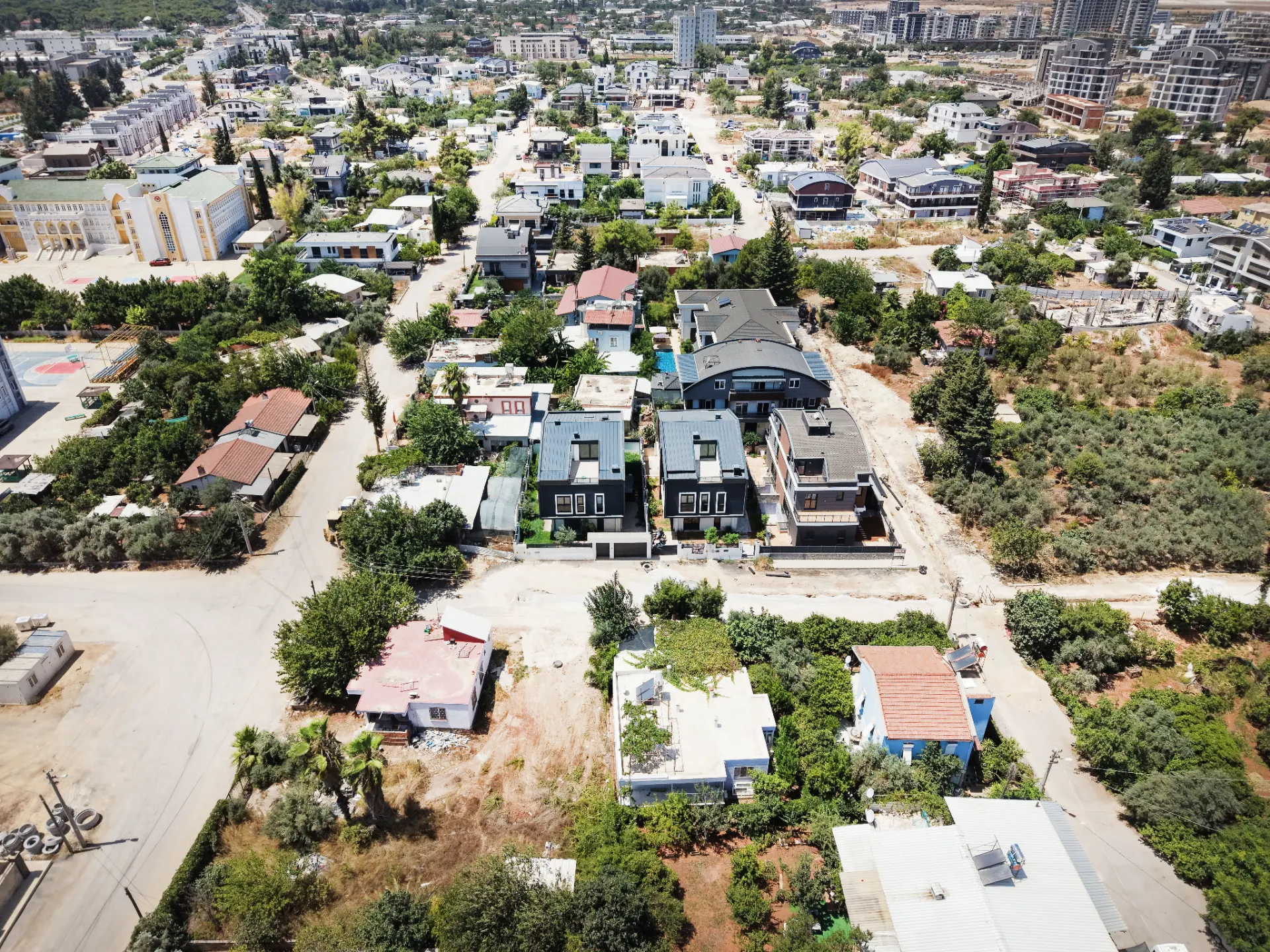ERMENEKTE SATILIK MÜSTAKİL HAVUZLU VİLLA