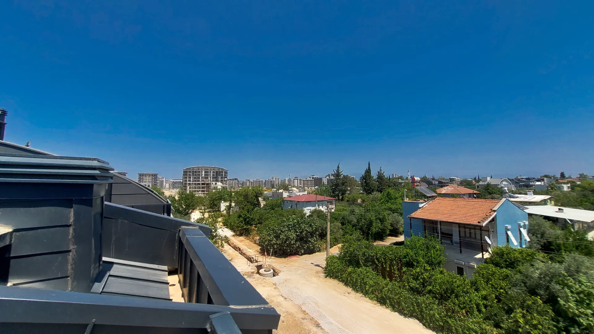 ERMENEKTE SATILIK MÜSTAKİL HAVUZLU VİLLA