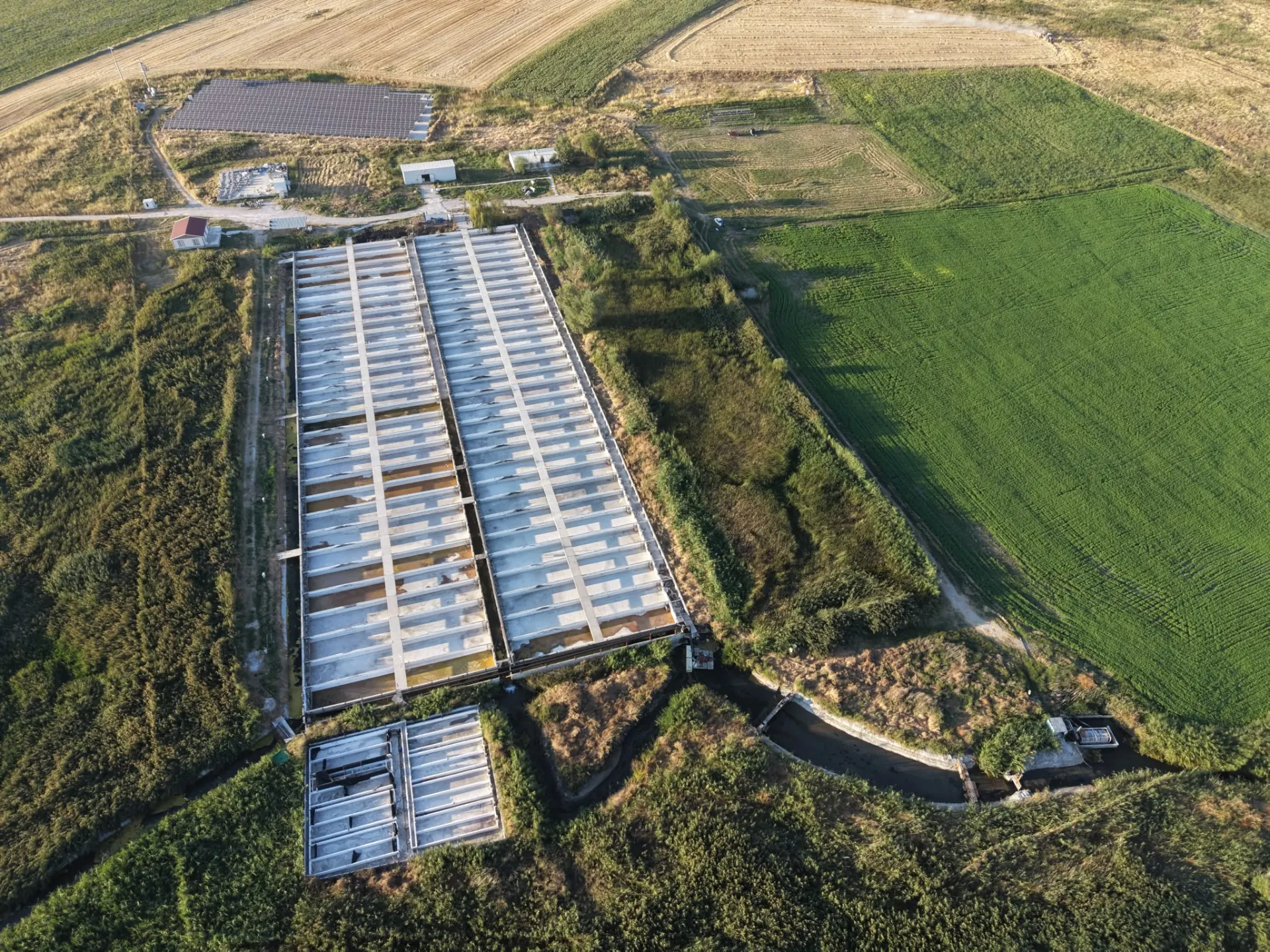ESKİŞEHİR ÇİFTELER’DE 157.000 m² SATILIK FAAL BALIK ÇİFTLİĞİ