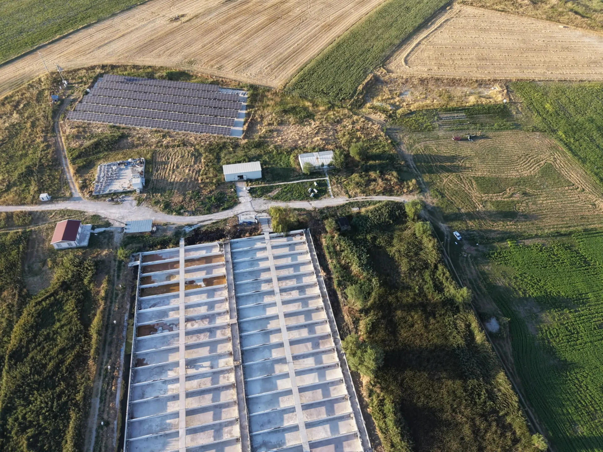 ESKİŞEHİR ÇİFTELER’DE 157.000 m² SATILIK FAAL BALIK ÇİFTLİĞİ