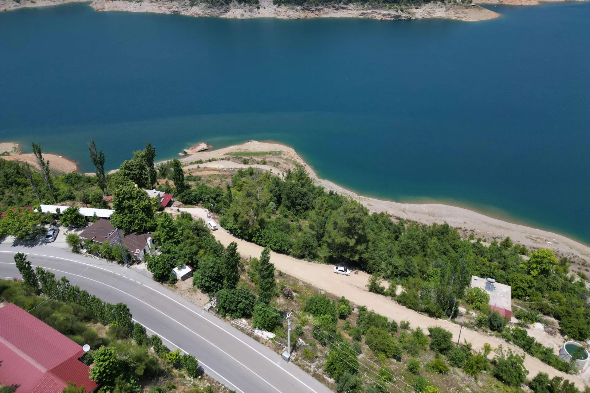 DOĞANIN KALBİ KUZYAKA KÖYÜ MUHTEŞEM KONUMDA 1.447 m²  SATILIK