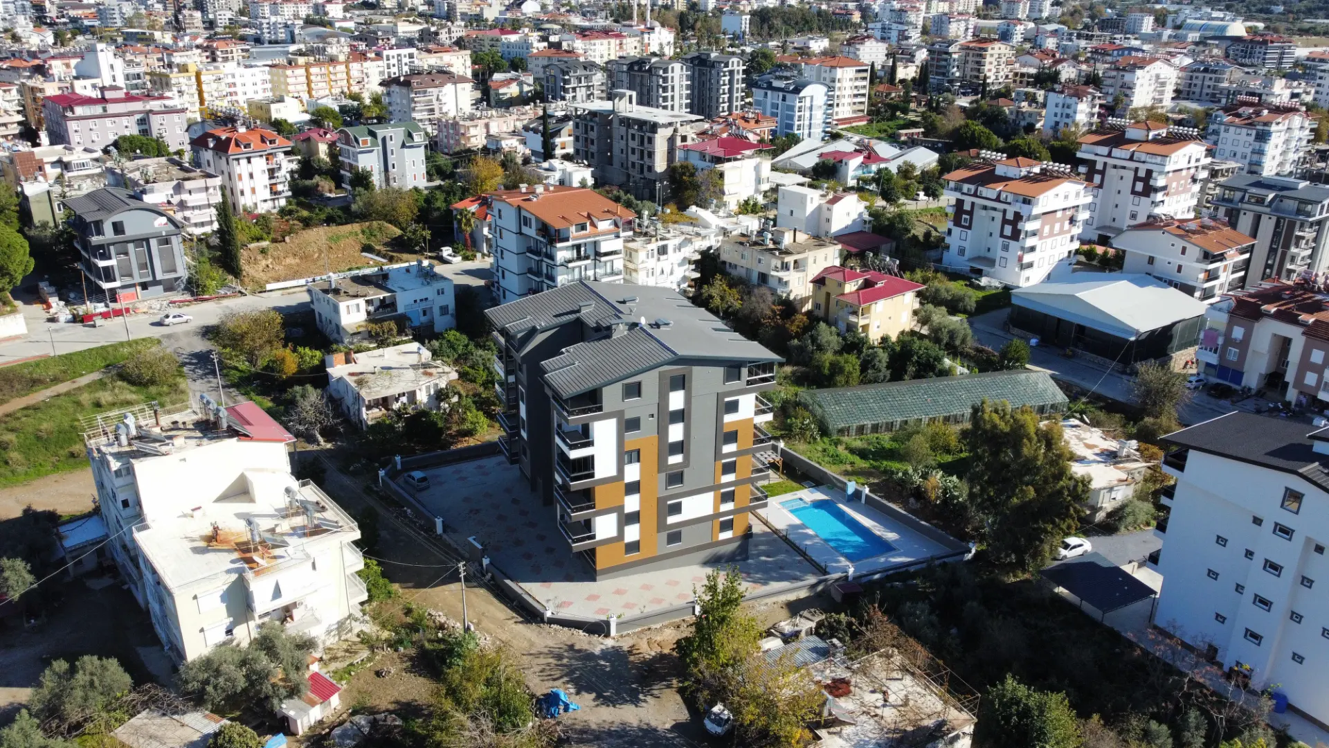 ÇİNİ İNŞAATTAN 1+1 58M2 4.KAT SATILIK LUX SON 1 DAİRE !!!