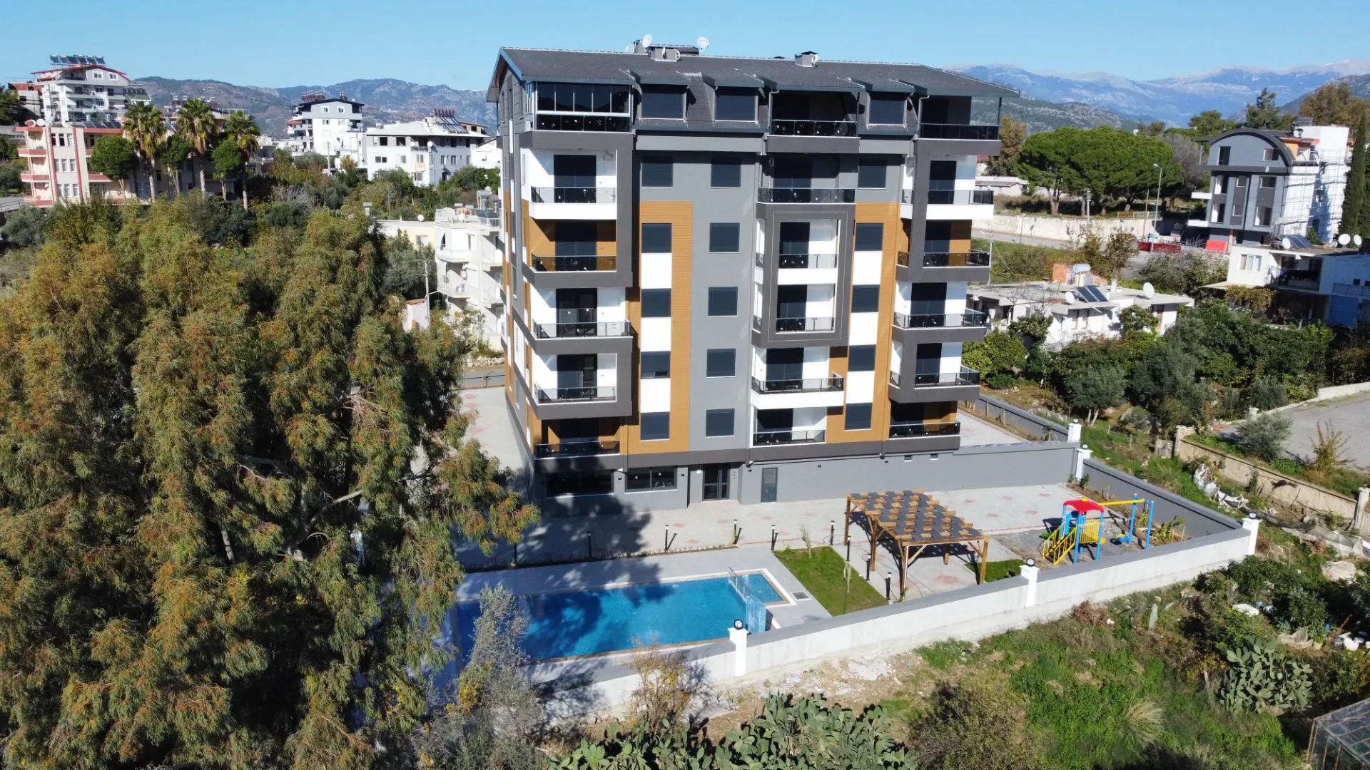 ÇİNİ İNŞAATTAN 1+1 58M2 4.KAT SATILIK LUX SON 1 DAİRE !!!