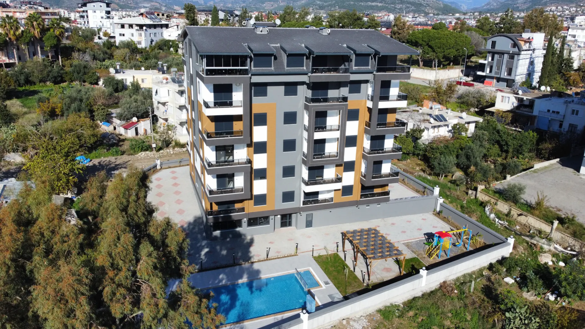 ÇİNİ İNŞAATTAN 1+1 58M2 4.KAT SATILIK LUX SON 1 DAİRE !!!