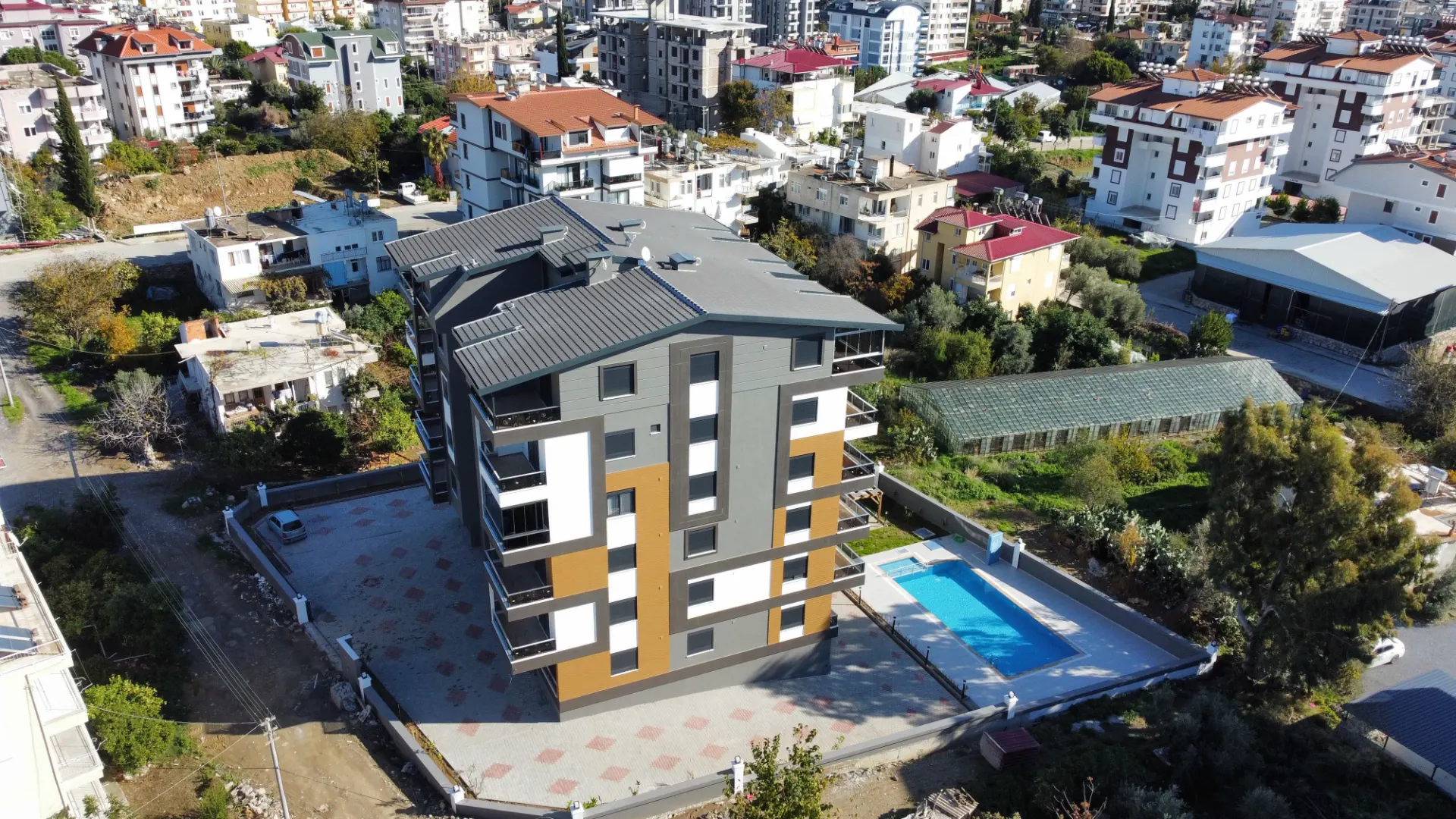ÇİNİ İNŞAATTAN 1+1 58M2 4.KAT SATILIK LUX SON 1 DAİRE !!!