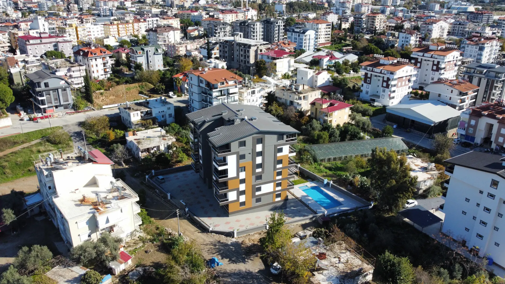 ÇİNİ İNŞAATTAN 1+1 58M2 4.KAT SATILIK LUX SON 1 DAİRE !!!