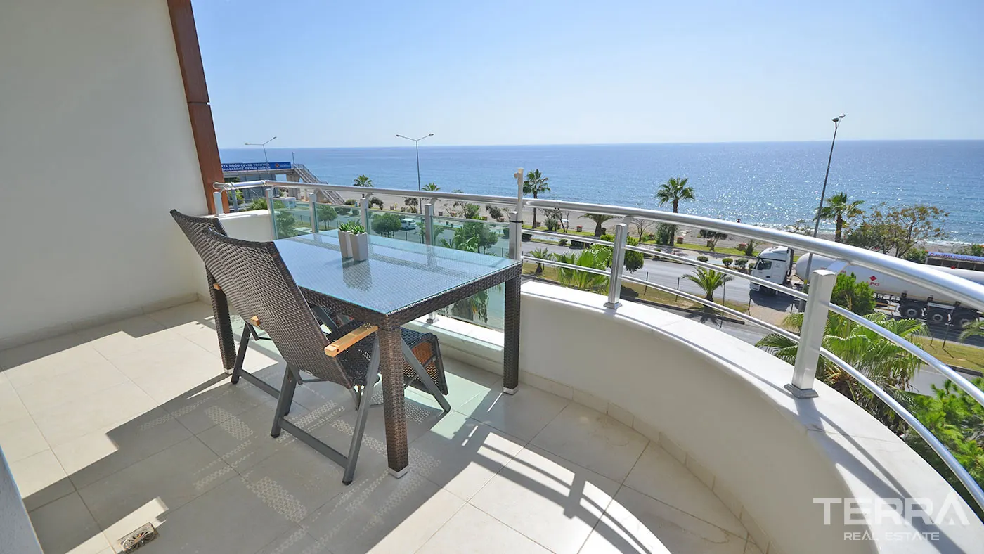 KESTEL'DE DENİZE 50 M MESAFEDE KOMPLE EŞYALI SATILIK DAİRE