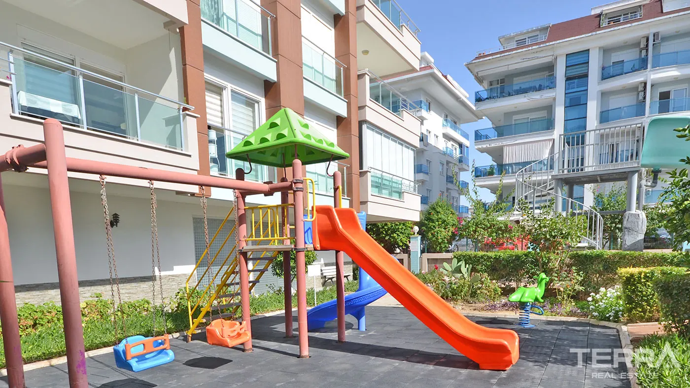 KESTEL'DE DENİZE 50 M MESAFEDE KOMPLE EŞYALI SATILIK DAİRE