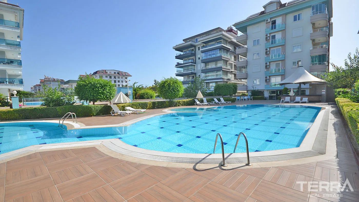 KESTEL'DE DENİZE 50 M MESAFEDE KOMPLE EŞYALI SATILIK DAİRE