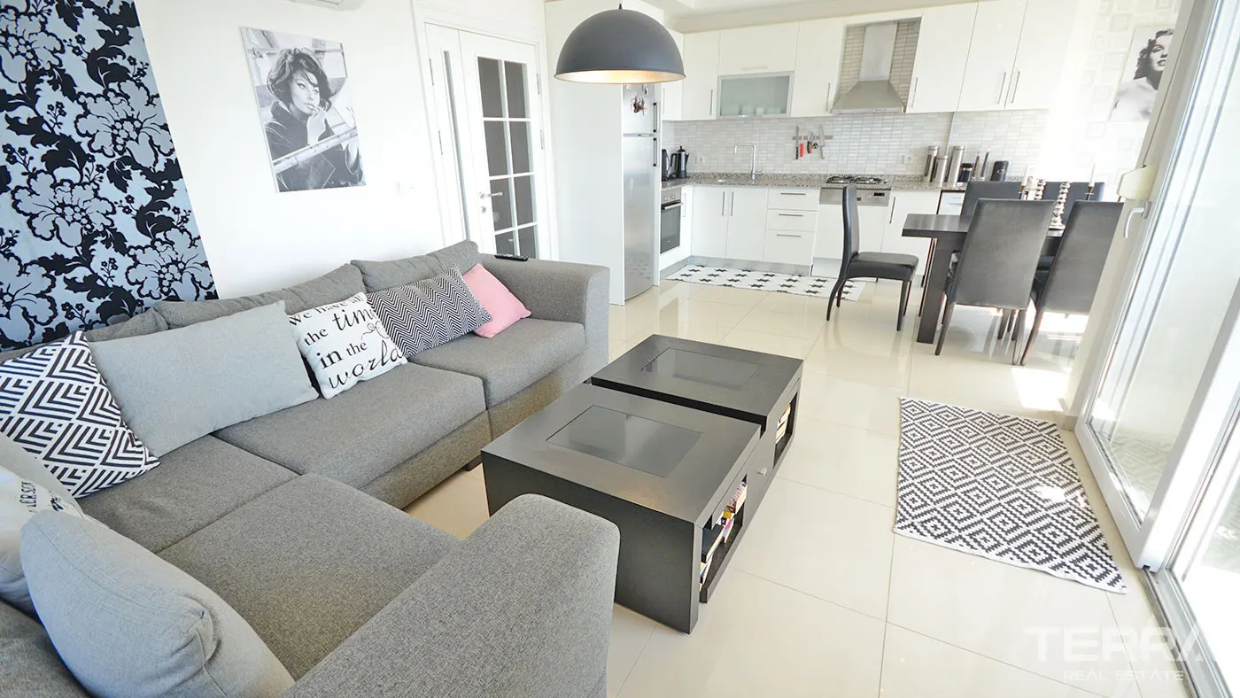 KESTEL'DE DENİZE 50 M MESAFEDE KOMPLE EŞYALI SATILIK DAİRE