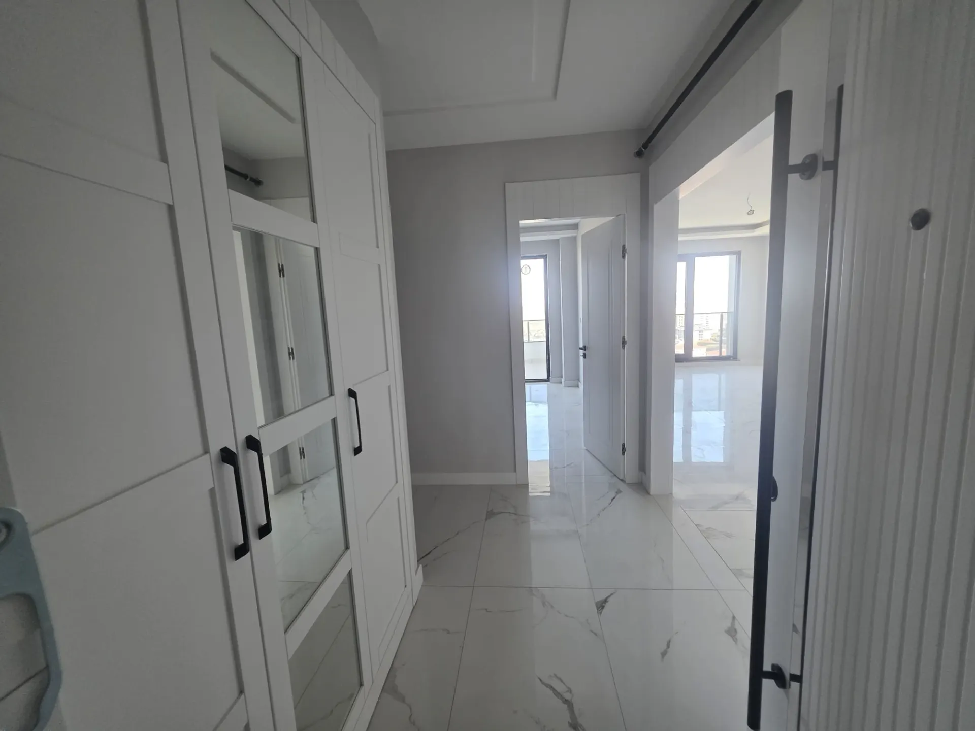 Geräumige und Luxuriöse 2+1 Wohnung zu Verkaufen