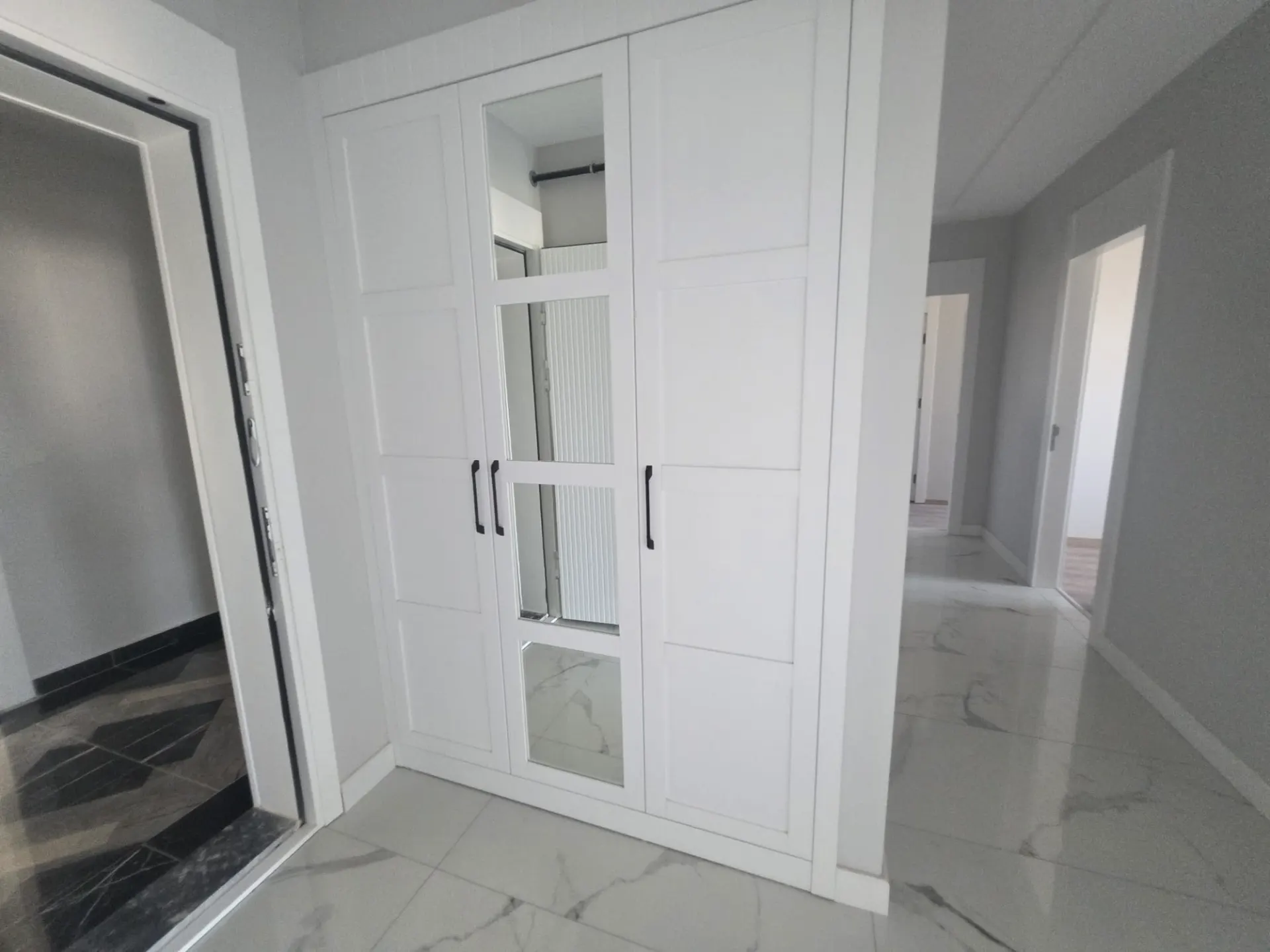 Geräumige und Luxuriöse 2+1 Wohnung zu Verkaufen