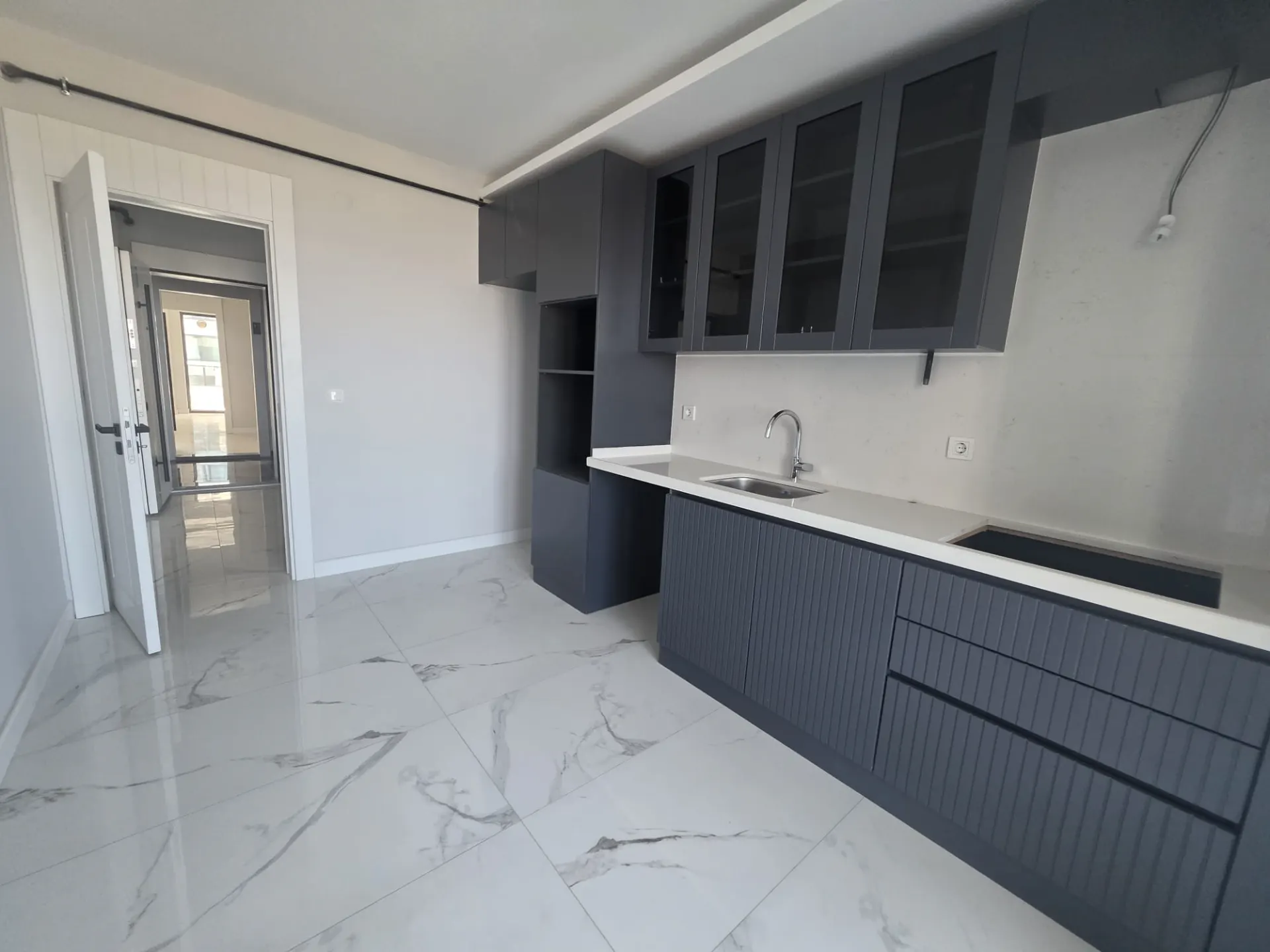 Geräumige und Luxuriöse 2+1 Wohnung zu Verkaufen