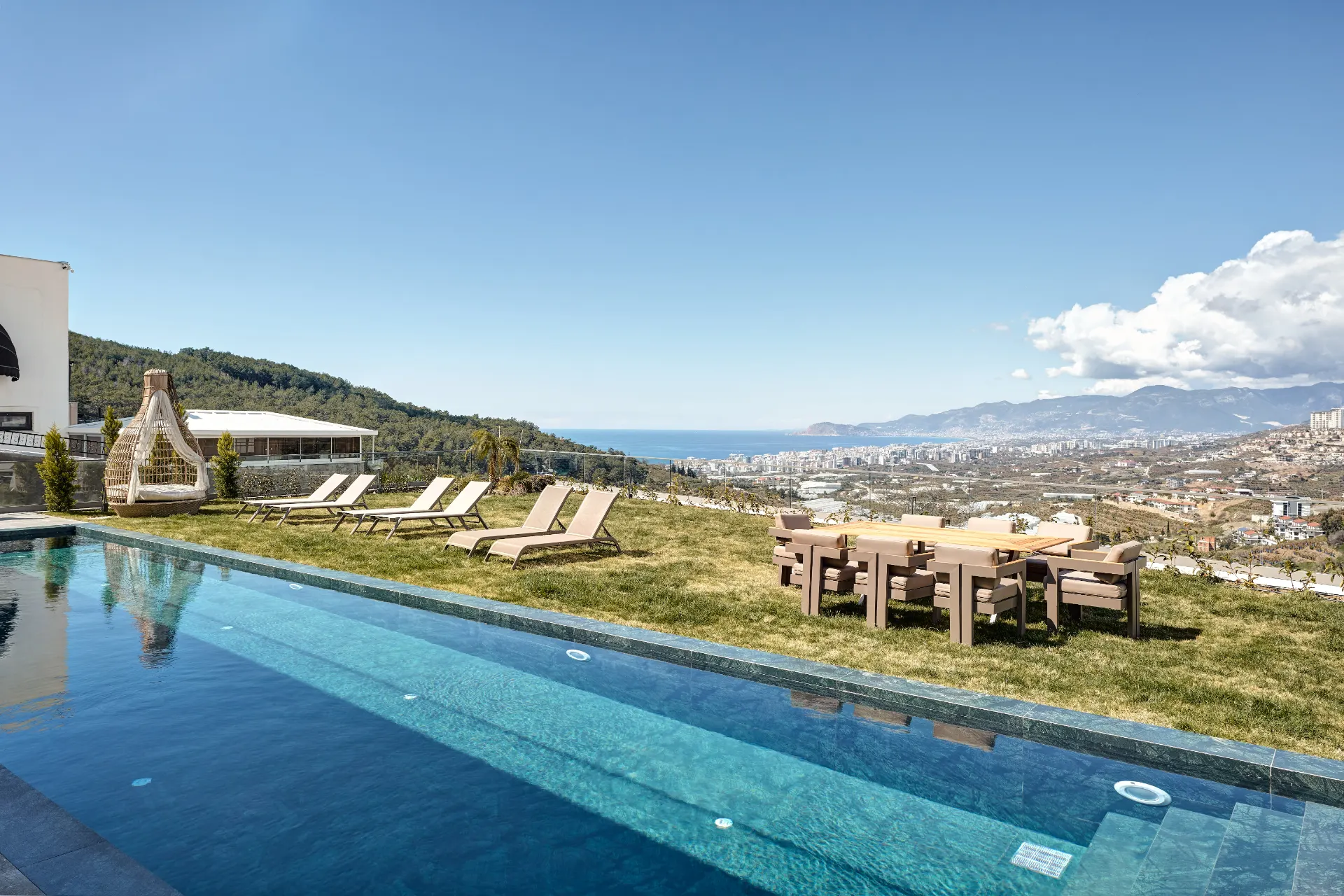 Antalya Alanya'da Satılık 2+1 Daire