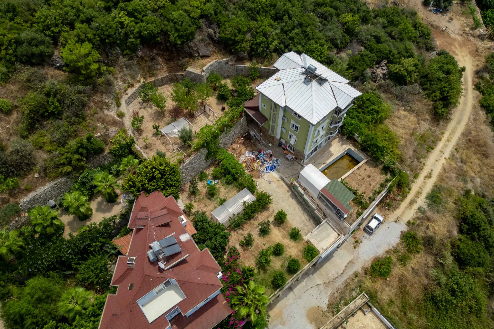 Denize 500 Metre! Deniz Manzaralı Villa 1.015 m²  Arsa!