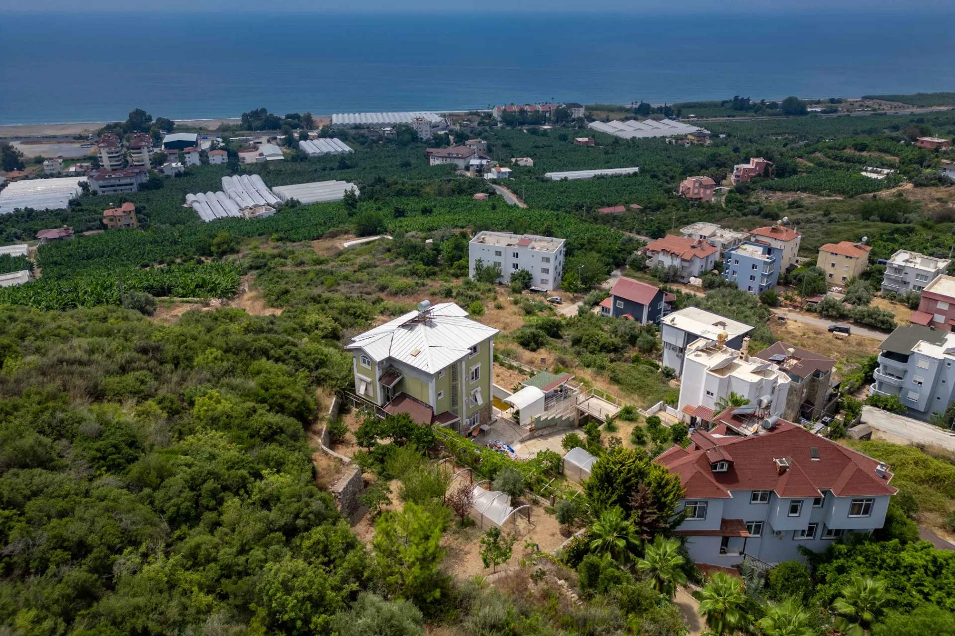 Denize 500 Metre! Deniz Manzaralı Villa 1.015 m²  Arsa!
