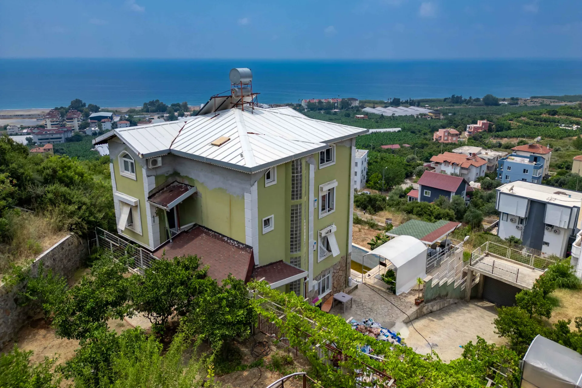 Denize 500 Metre! Deniz Manzaralı Villa 1.015 m²  Arsa!