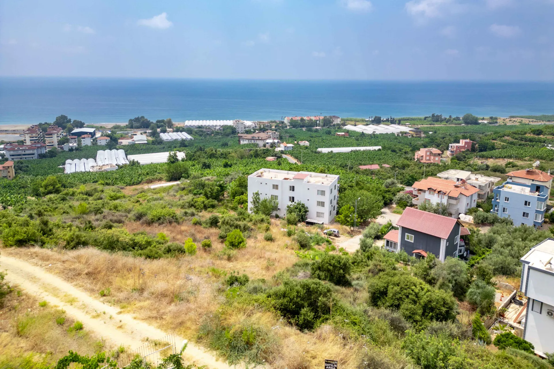 Denize 500 Metre! Deniz Manzaralı Villa 1.015 m²  Arsa!