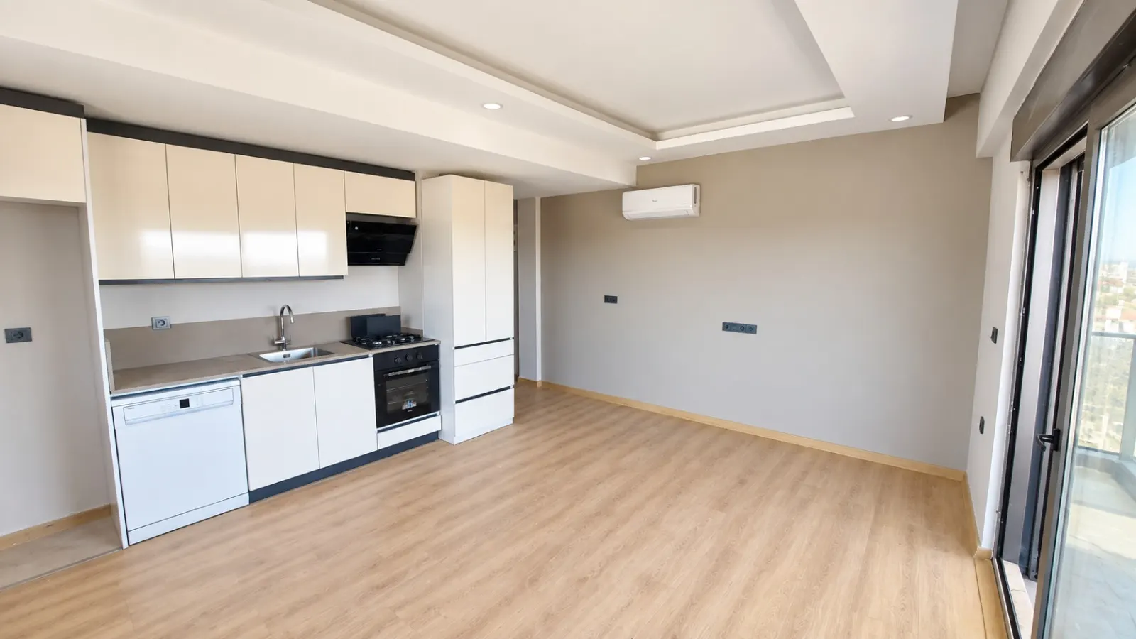 AKSU GÜZELYURT'TA SIFIR, HAVUZLU 2+1 KİRALIK DAİRE