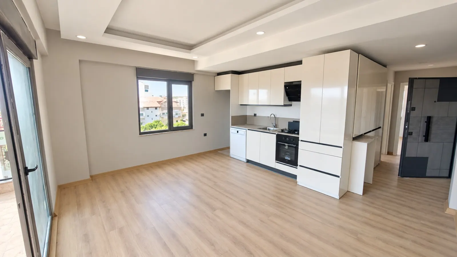 AKSU GÜZELYURT'TA SIFIR, HAVUZLU 2+1 KİRALIK DAİRE