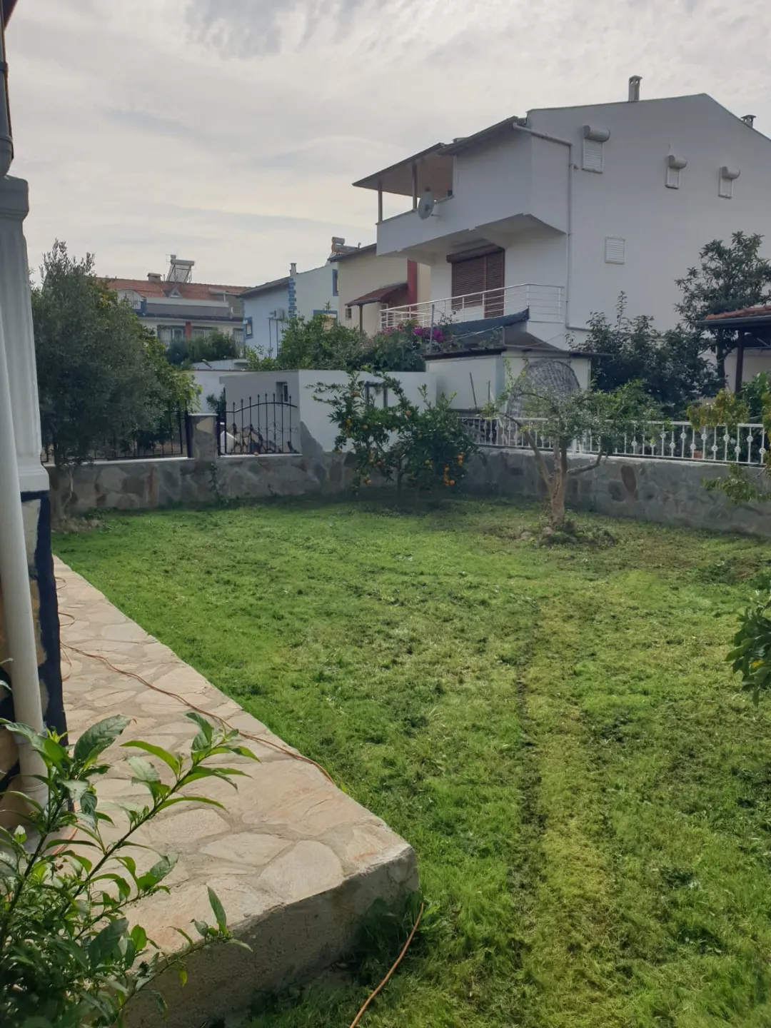 Seferihisar Ürkmezde Denize 100m Tek Müstakil 1 Sınıf Kalite Ultra Lüks Satılık 4+1 Villa