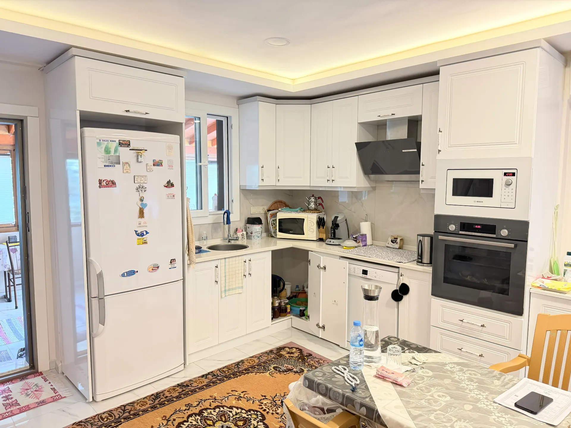 Seferihisar Doğanbey Cumhuriyet’te Denize Yakın Yaz-kış Yaşama Uygun 3+1 Villa