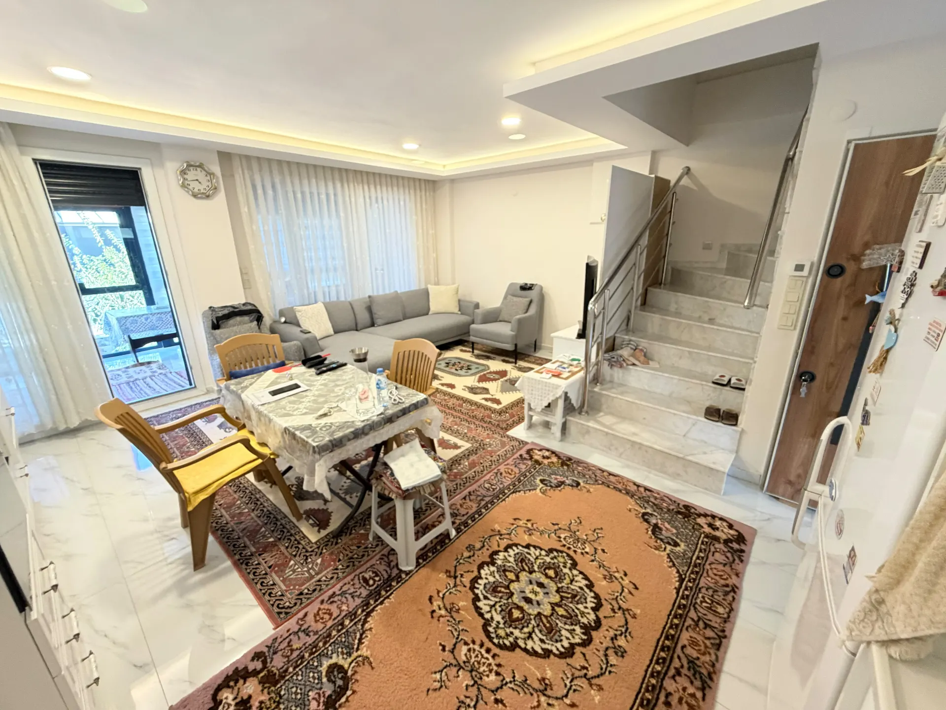 Seferihisar Doğanbey Cumhuriyet’te Denize Yakın Yaz-kış Yaşama Uygun 3+1 Villa