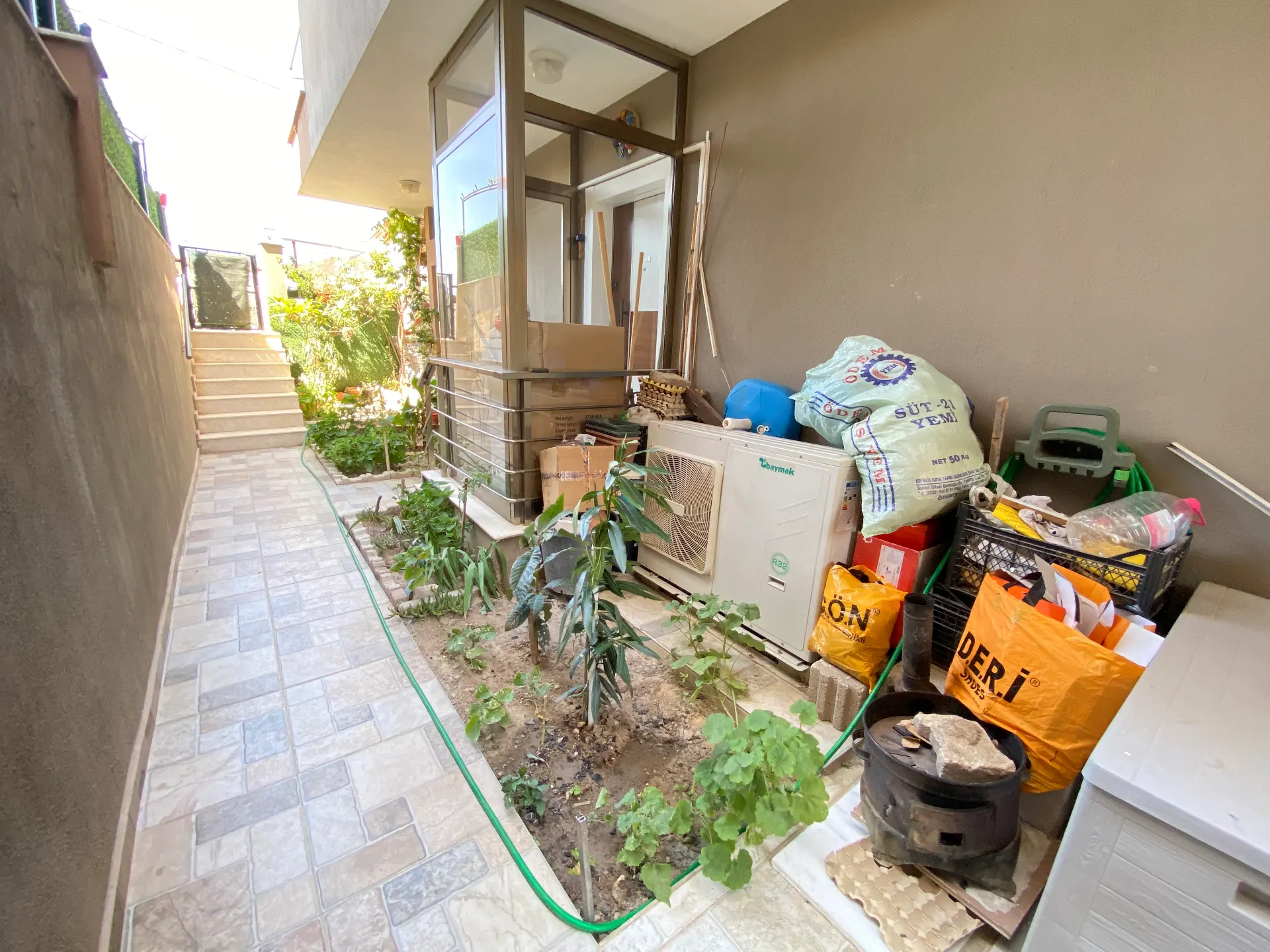 Seferihisar Payamlı'da, Isı Pompalı, Masrafsız Müstakil Köşe Satılık 3+1 Villa