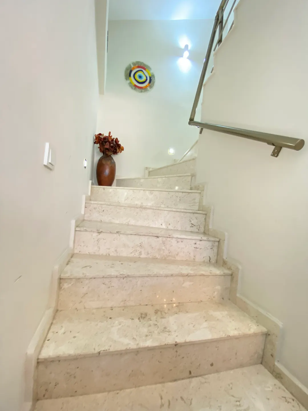 Seferihisar Payamlı'da, Isı Pompalı, Masrafsız Müstakil Köşe Satılık 3+1 Villa