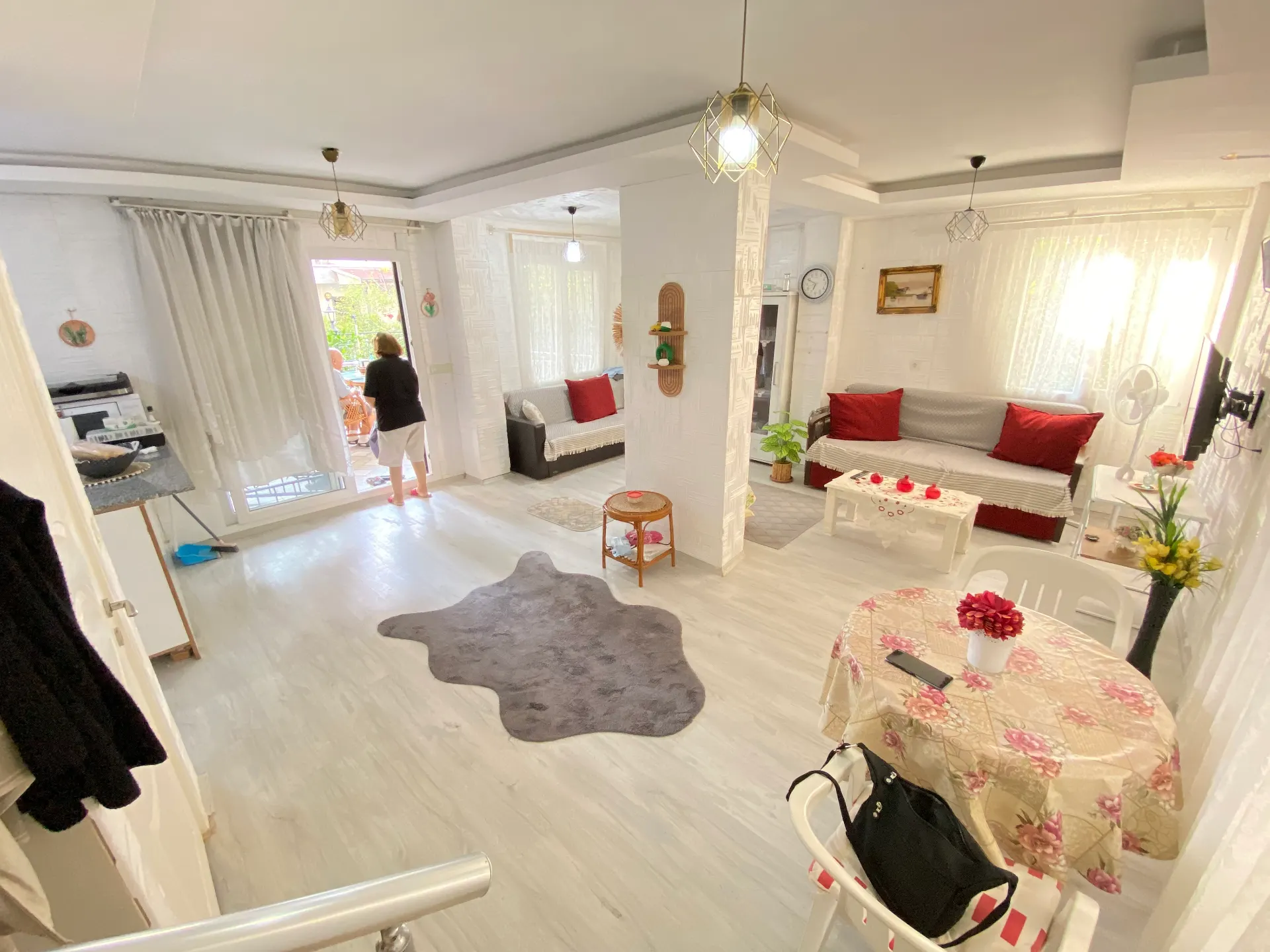Seferihisar Mersin Ala denize 350 m mesafede bahçeli satılık 2+1 dubleks –