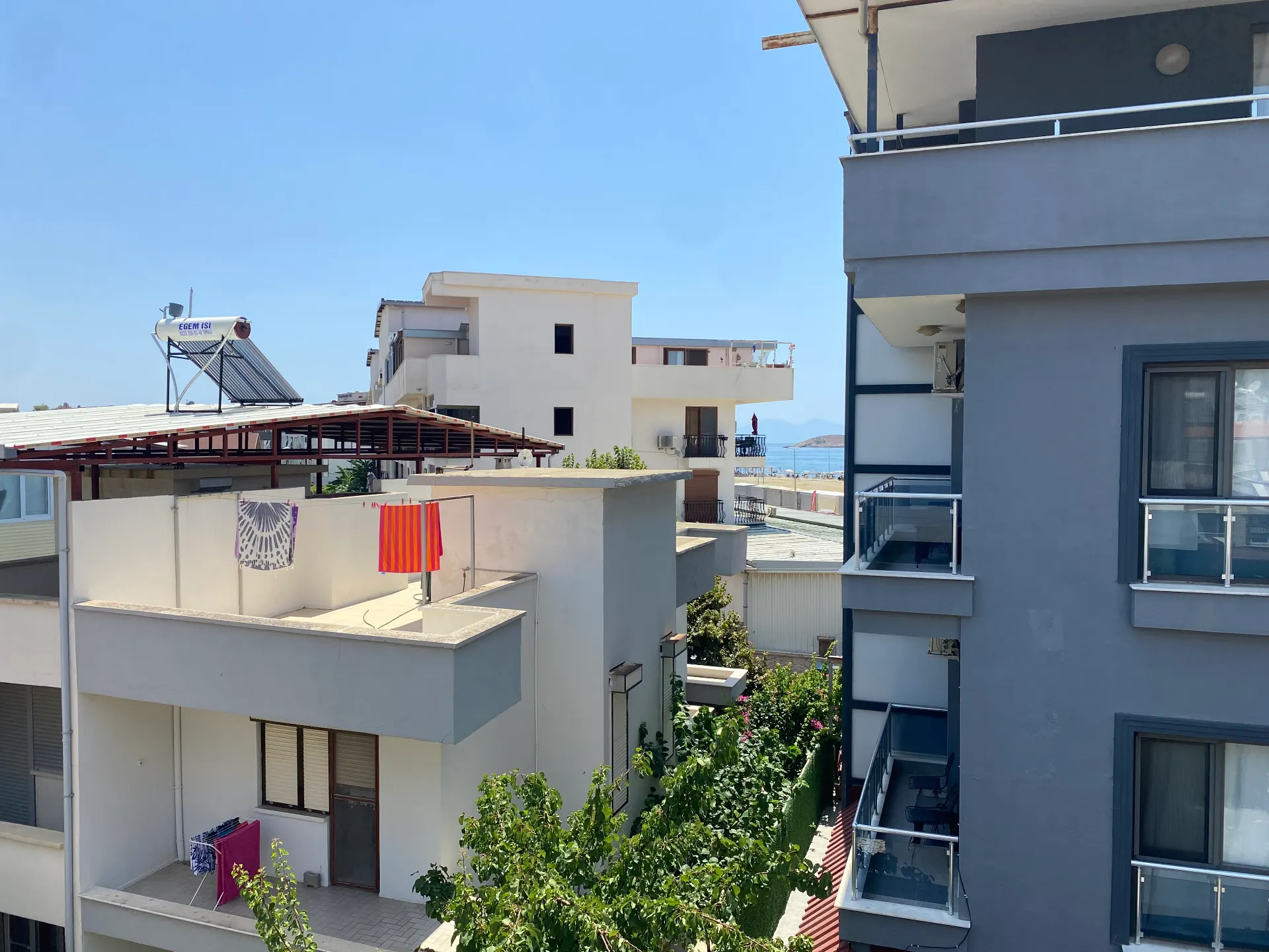 Gümüldür Fevzi Çakmak'ta denize 100m müstakil havuzlu lüks 3+1 akıllı villa