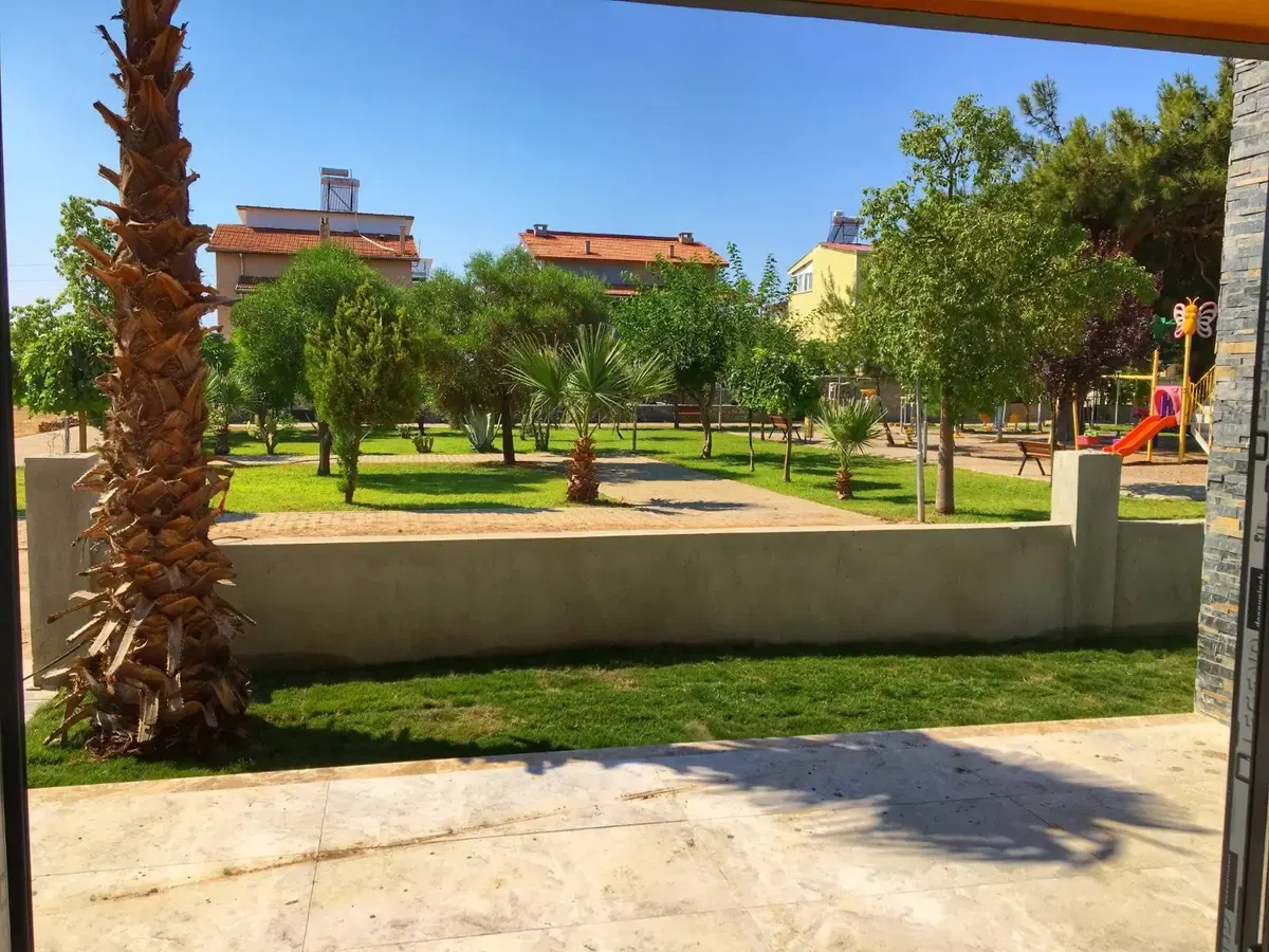 Seferihisar Ürkmez'de deniz tarafında tek müstakil havuzlu satılık 3+1 villa