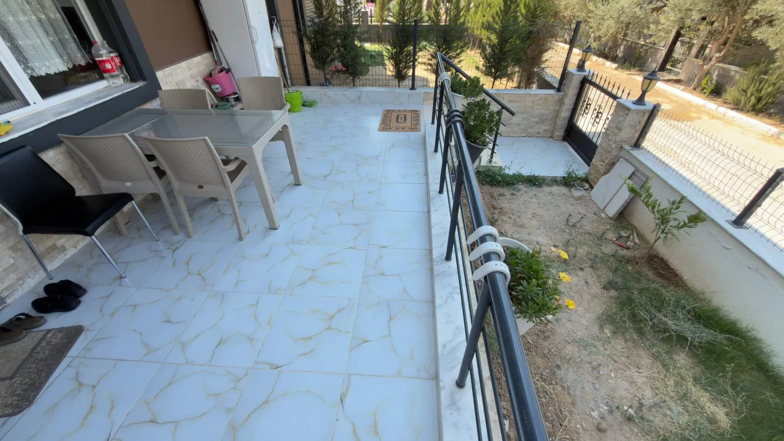 Seferihisar Doğanbey Cumhuriyet Mahallesi'nde Denize Yakın 3+1 Lüks Villa
