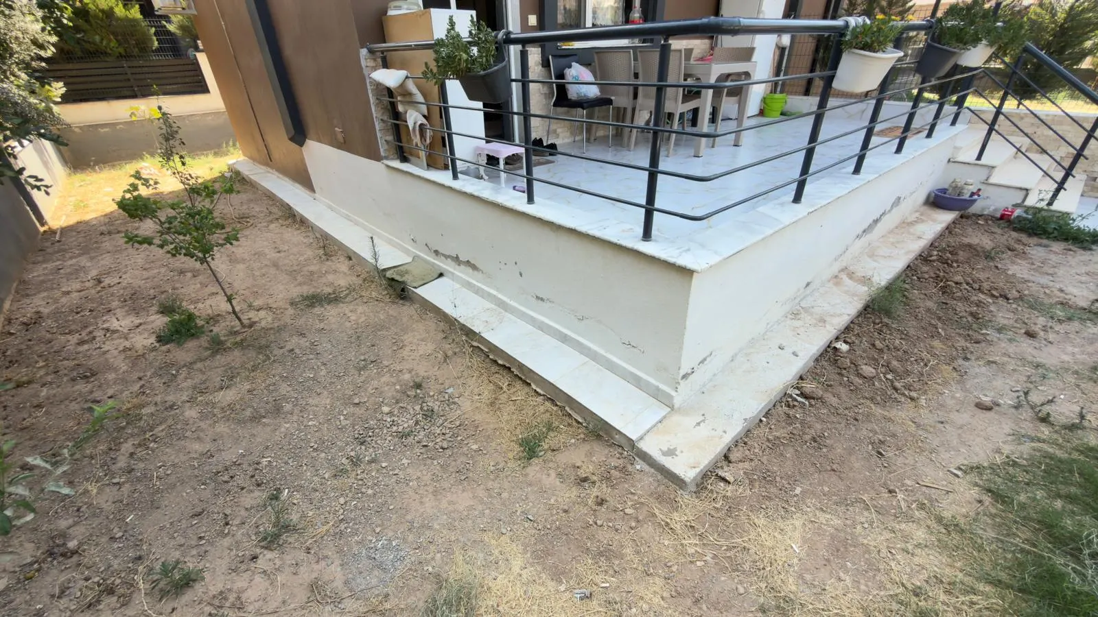 Seferihisar Doğanbey Cumhuriyet Mahallesi'nde Denize Yakın 3+1 Lüks Villa