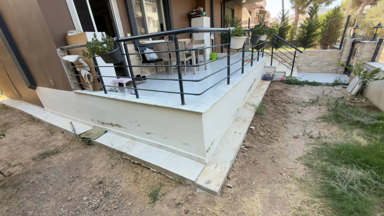 Seferihisar Doğanbey Cumhuriyet Mahallesi'nde Denize Yakın 3+1 Lüks Villa