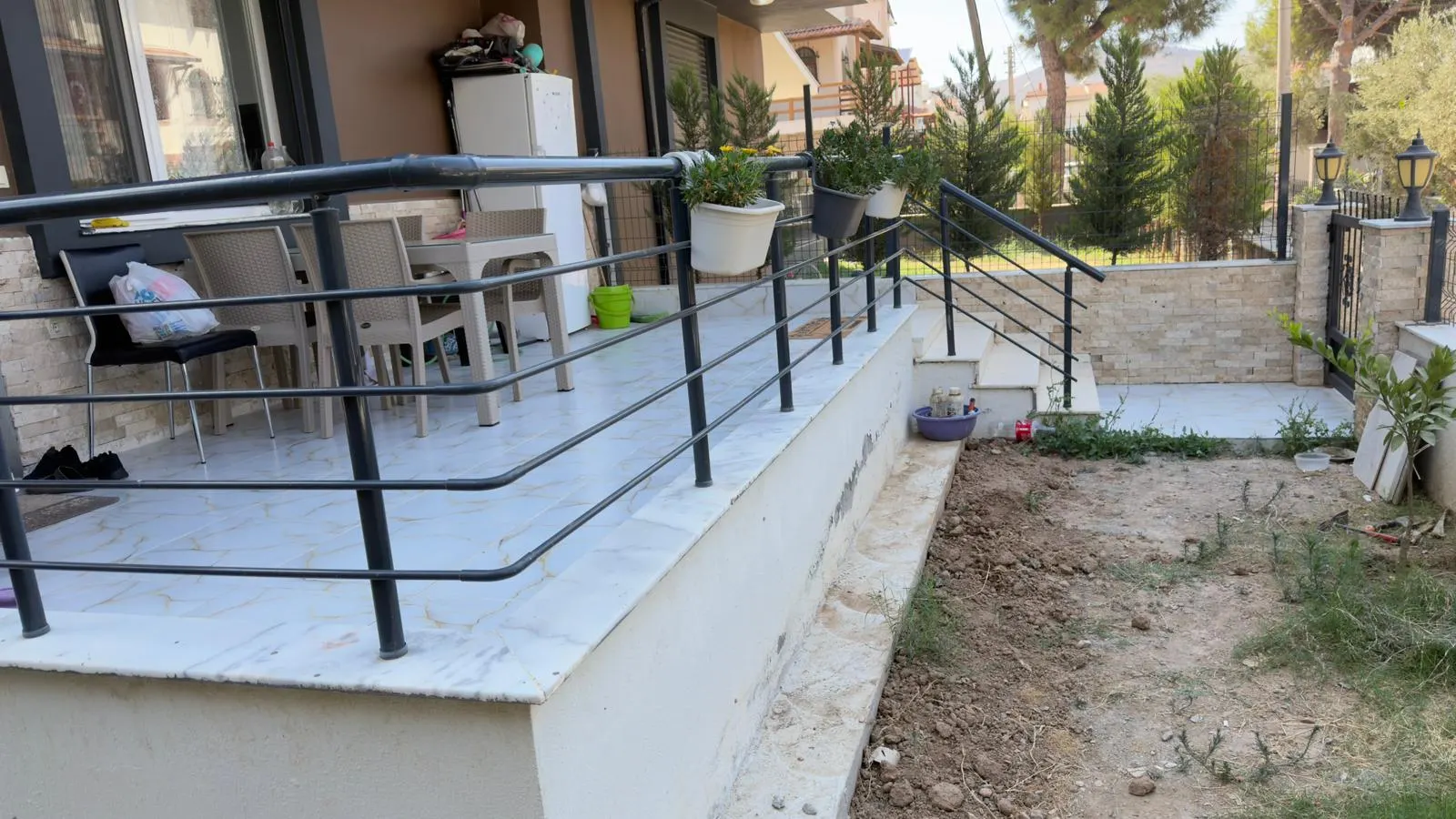 Seferihisar Doğanbey Cumhuriyet Mahallesi'nde Denize Yakın 3+1 Lüks Villa