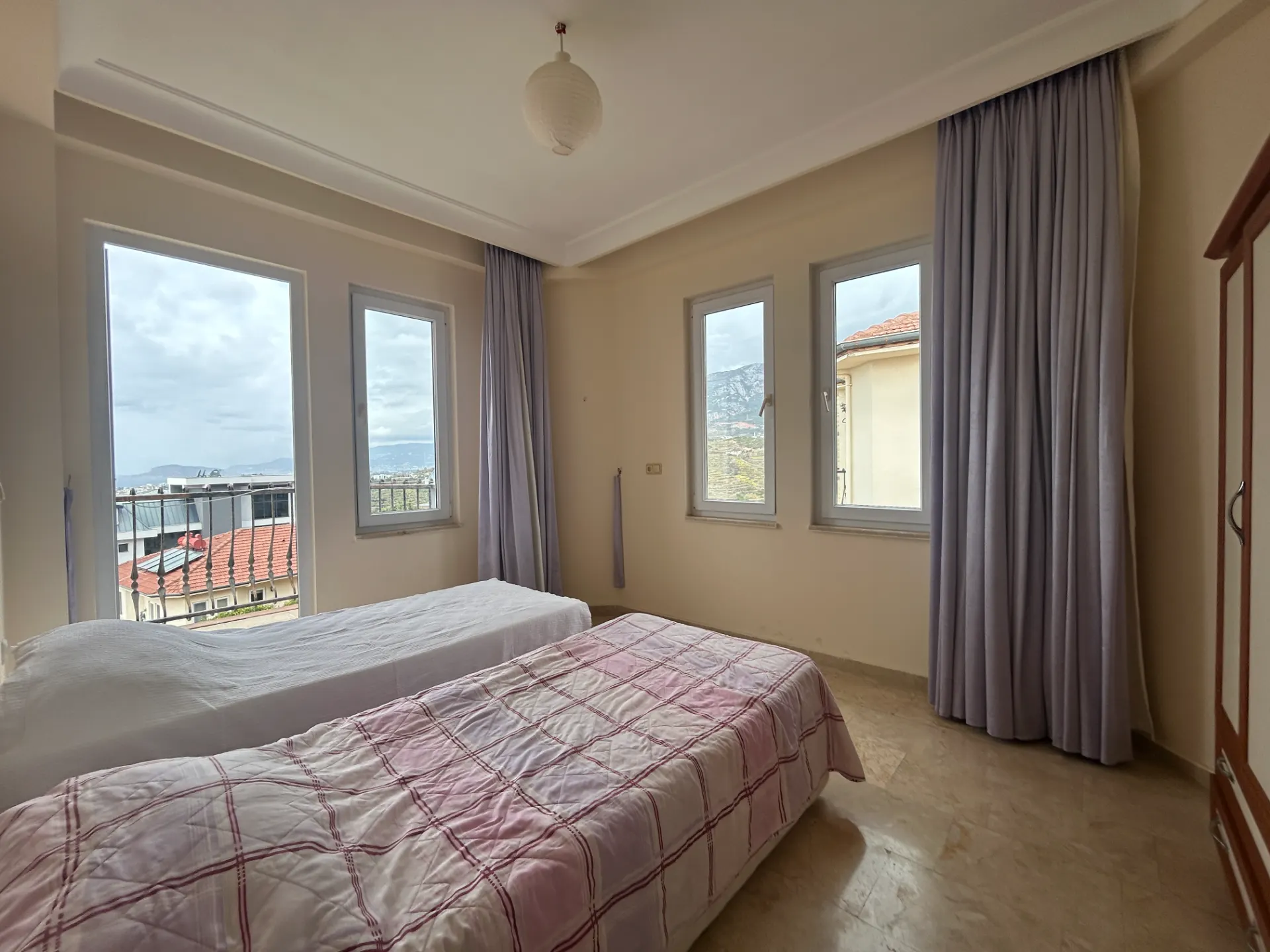 GOLDCITY KARGICAK ALANYA SATILIK 3+1 VİLLA