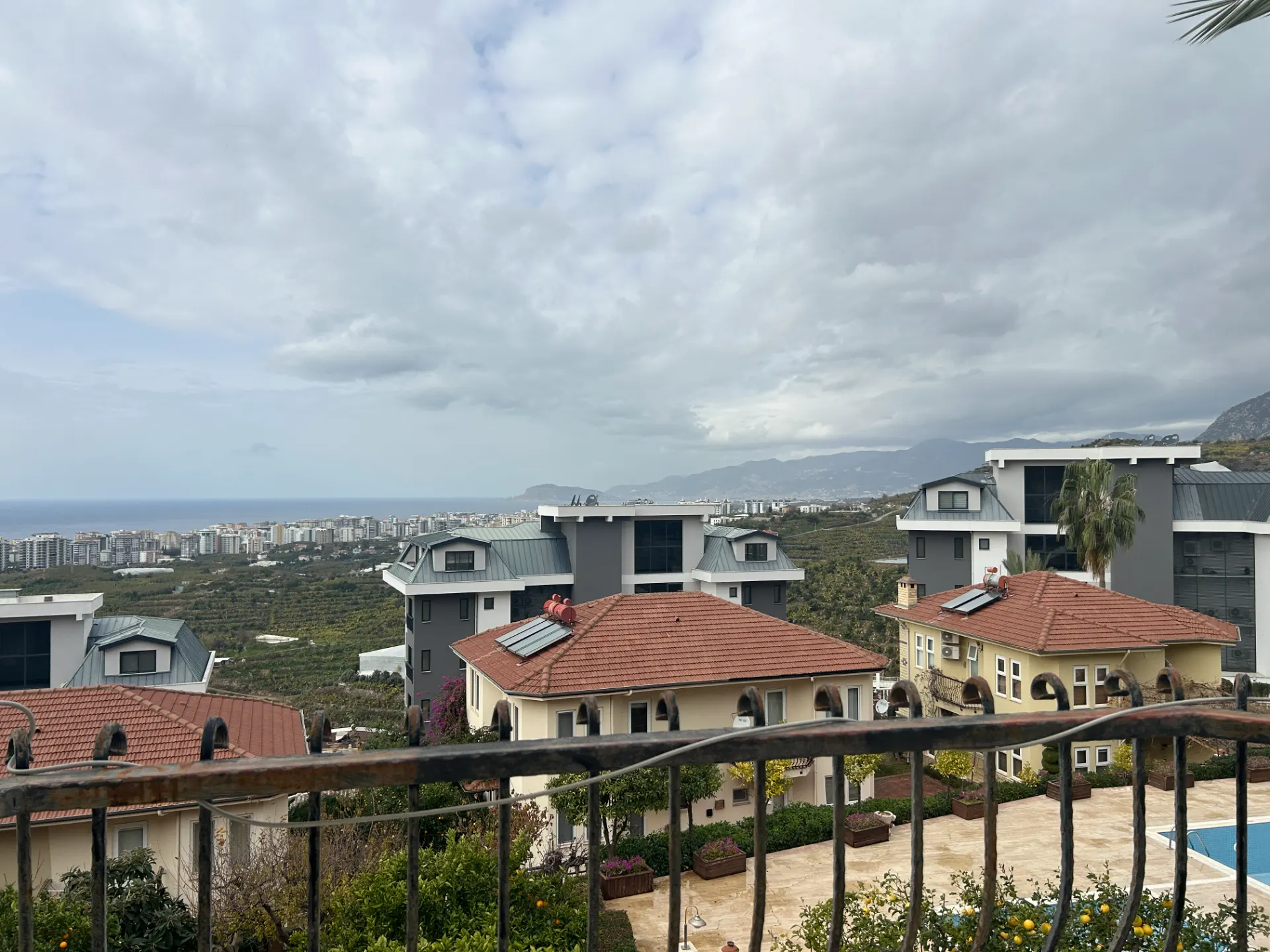 GOLDCITY KARGICAK ALANYA SATILIK 3+1 VİLLA
