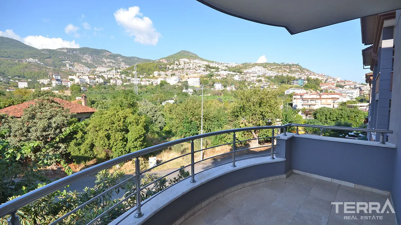 ALANYA SUGÖZÜ’NDE RAHİME REİSOĞLU SİTESİ’NDE SATILIK 2+1 DAİRE